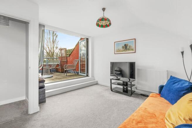 Sunroom/Office/Guest Bedroom