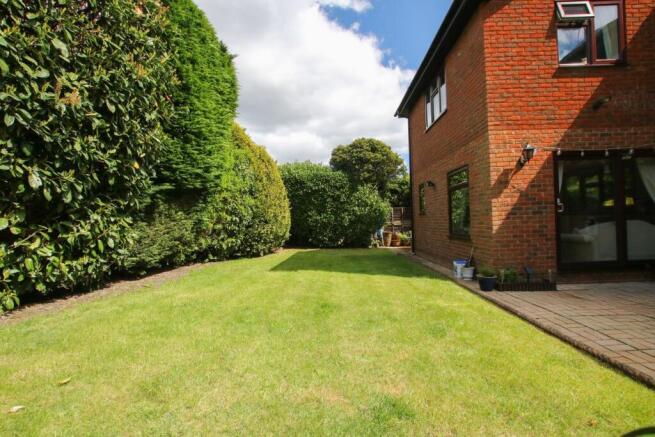 Westmorland Close, Wokingham, RG41 photo 4