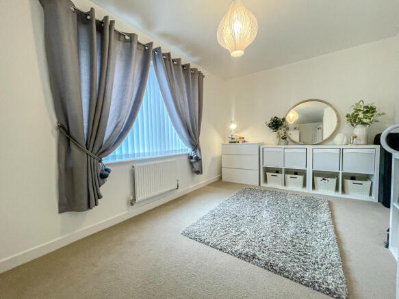 213 Belmont Rd - Bed 3