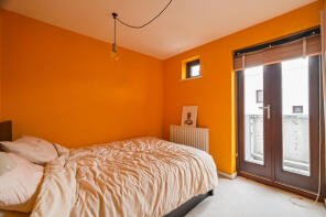 18, Eden Way, London E3 2JD