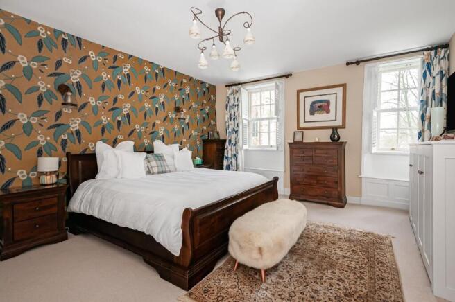 4 bed Town House for sale Image 10