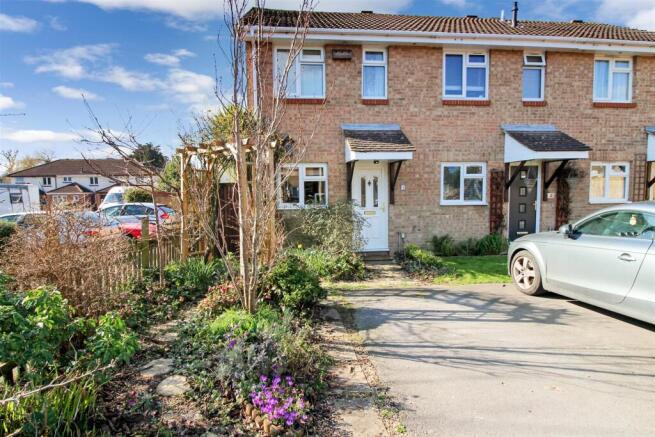 2 bedroom End Terrace for rent