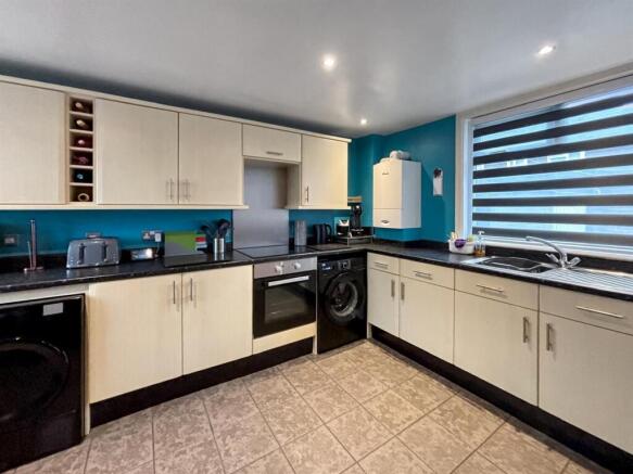Fitted Breakfast Kitchen: