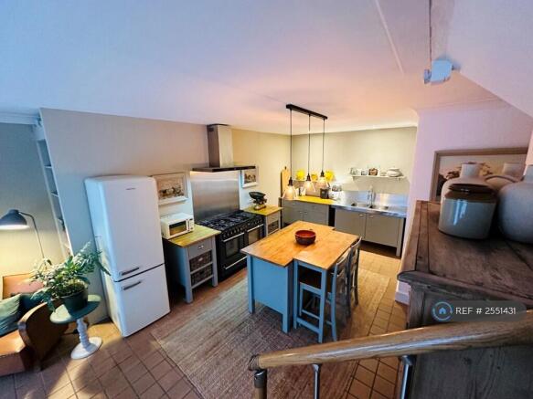 London Cottage Lympstone Kitchen