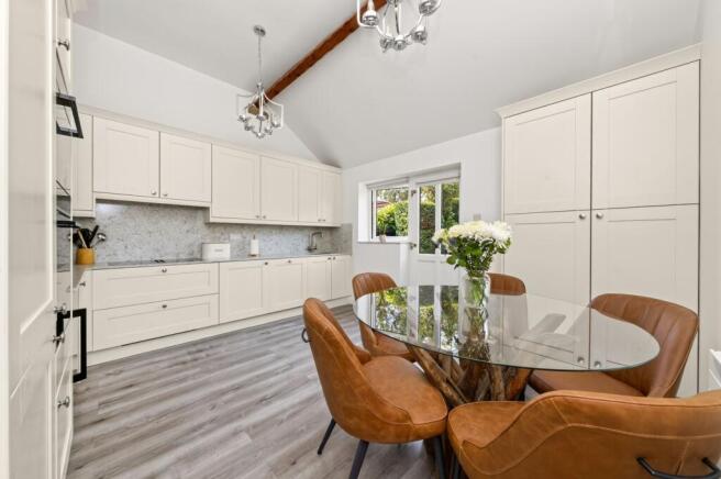 3 bed Barn Conversion for sale Image 8