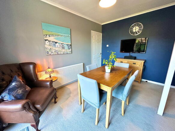 Charnwood Avenue, Westone, NN3 photo 4