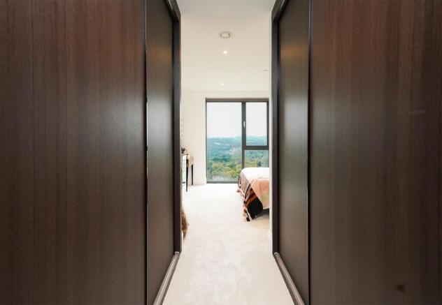 2 bed Apartment to rent Image 11