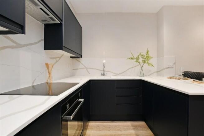1 bed Apartment to rent Image 11
