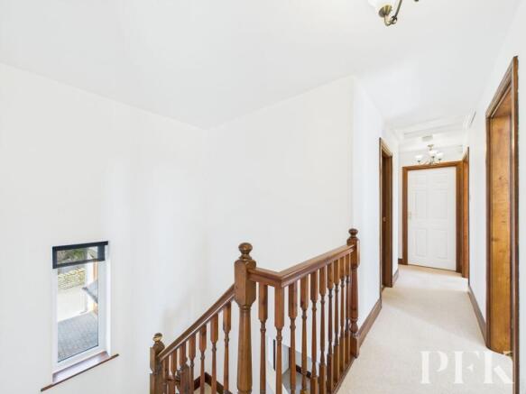 FIRST FLOOR LANDING