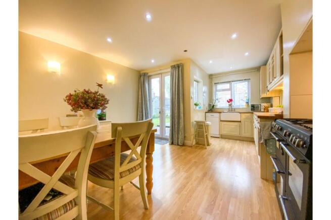 Kitchen/Dining Room