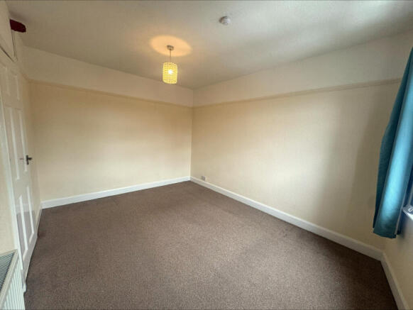 1 bed Flat to rent Image 4
