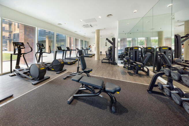 2.9.6.8.32 BARKING WHARF 0824 032