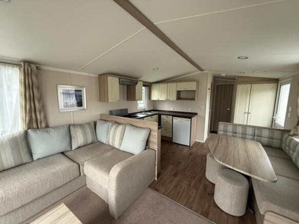 2 bed Caravan for sale Image 5