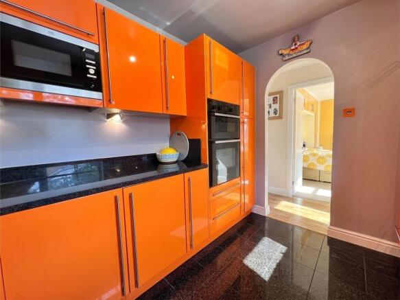 3 bed Detached Bungalow for sale Image 10