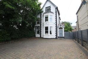 7 Larchwood, Marine Road, Colwyn Bay LL29 8PH