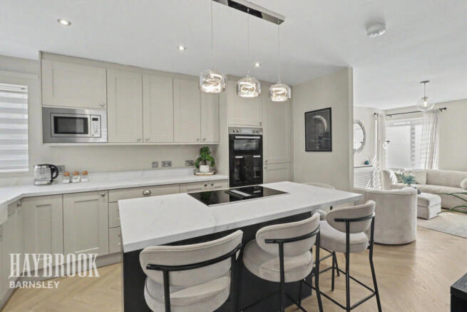 3 bed Detached for sale Image 9