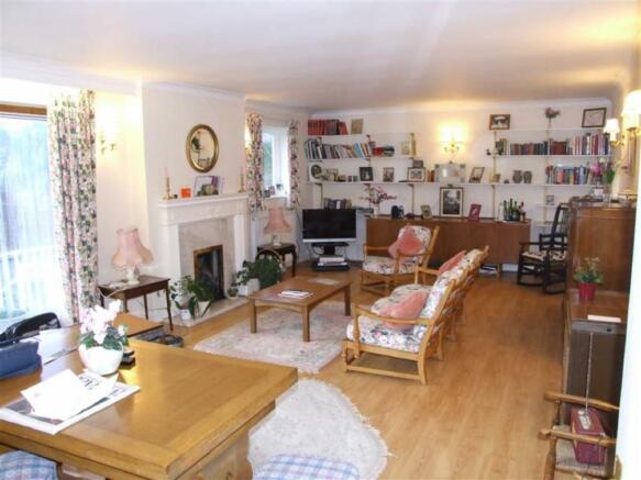 Living Room: