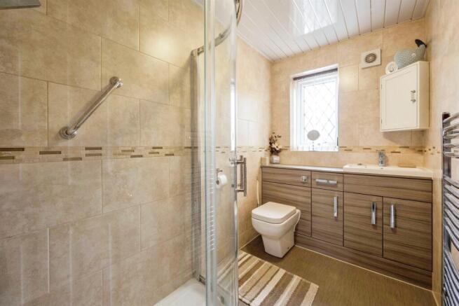 2 bed Detached Bungalow for sale Image 10
