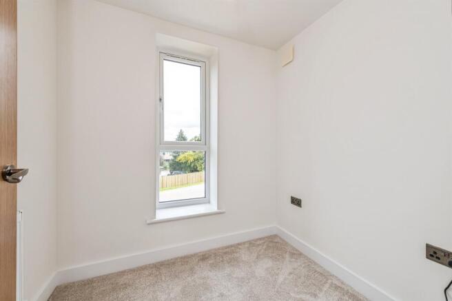 4 bed Detached for sale Image 10