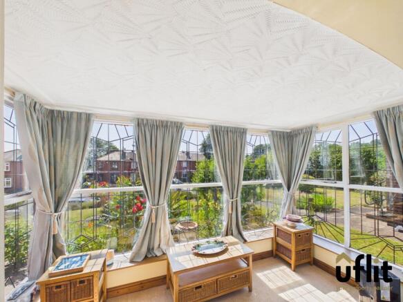 2 bed Detached Bungalow for sale Image 11