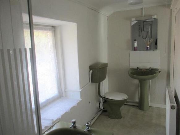 a-cardiffrd49.bath.JPG