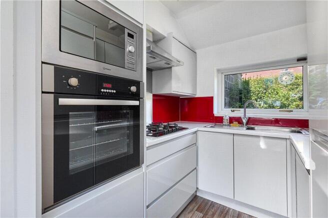 4 bed Detached for sale Image 6