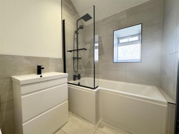 2 bed Terraced for sale Image 11