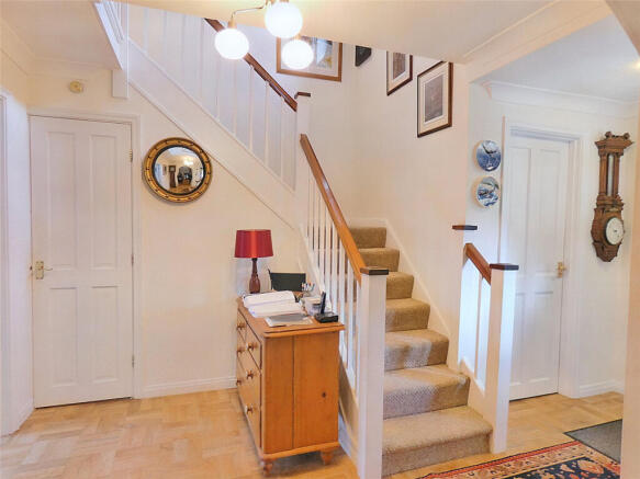 4 bed Detached for sale Image 4