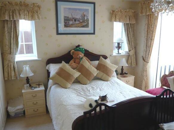 Photo 6