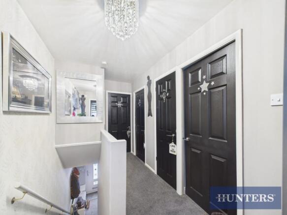 3 bed Semi-Detached for sale Image 7