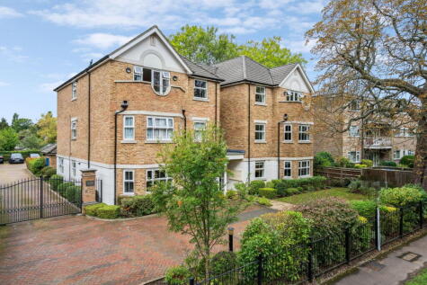 Westfield Park, Hatch End, Pinner HA5