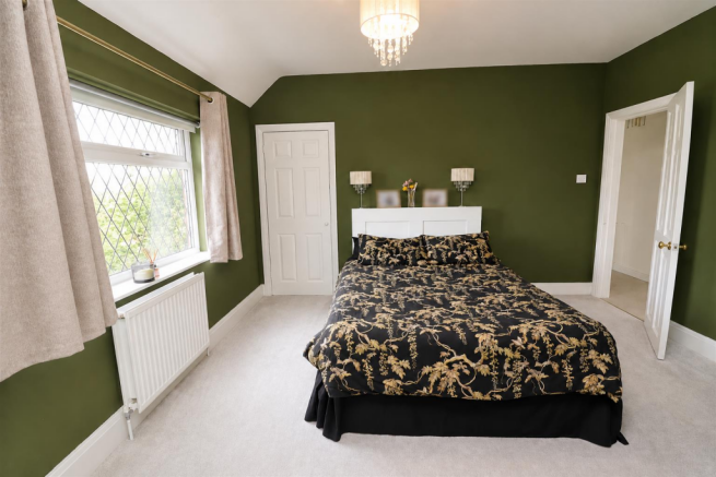 3 bed Detached for sale Image 11