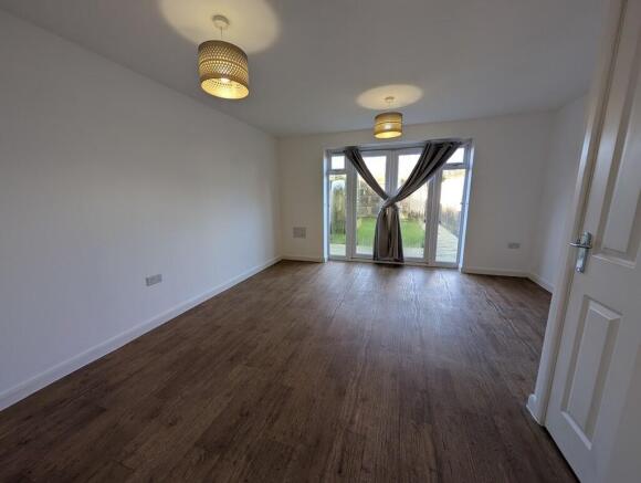 PXL_20251205_1037...