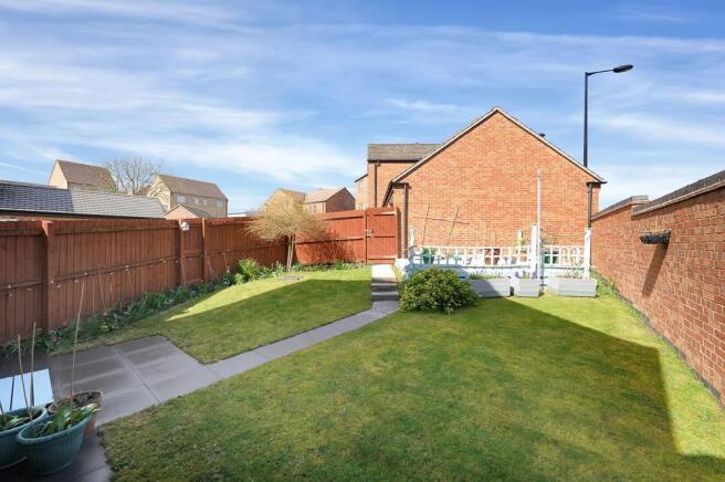 3 Field Leys Way WEB PH-8.jpg