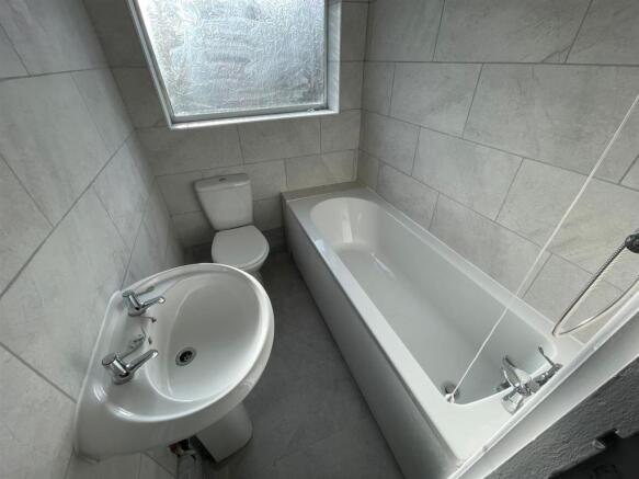 bathroom.jpeg