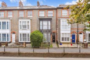Flat 2, 37, Carisbrooke Road, Newport PO30 1BU