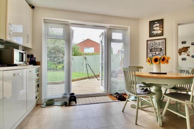 Breakfast Kitchen - reverse view