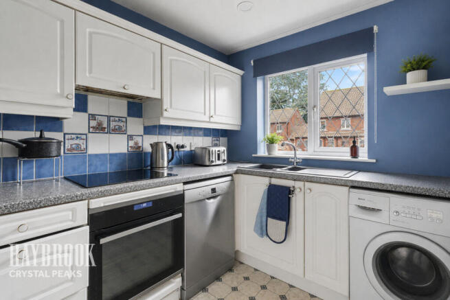 3 bed Semi-Detached for sale Image 7