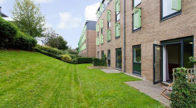 1 bed Flat Share to rent Image 6