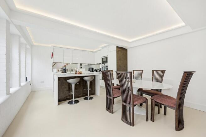 Kitchen / Dining