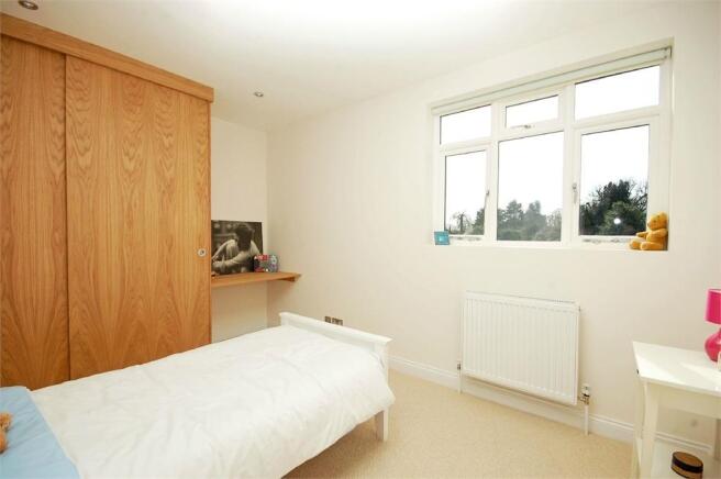 Photo 10