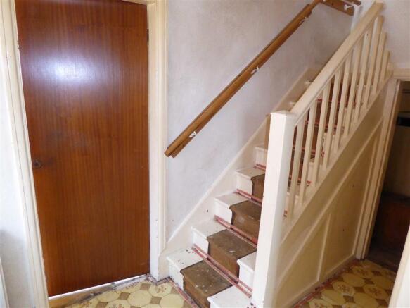 Entrance Hallway:
