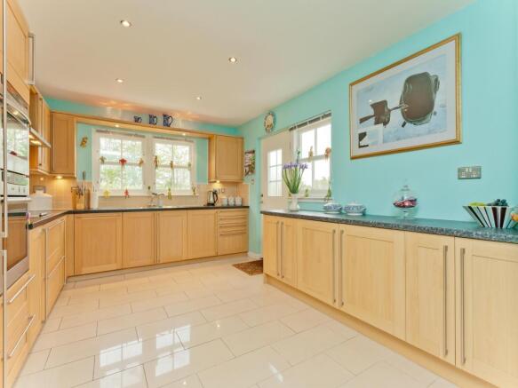 Kitchen .jpg