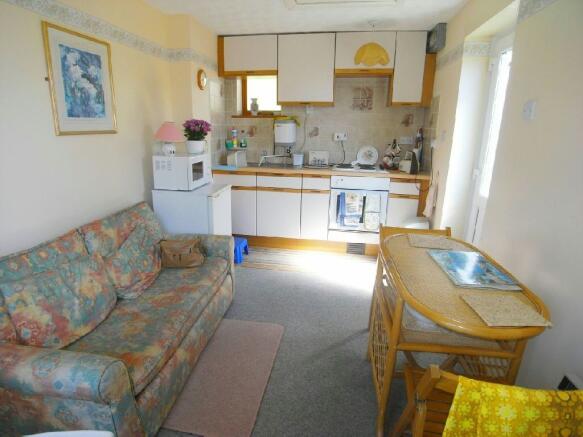 Lounge/Kitchen