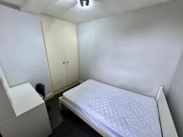 Flat 3, 3a, Forest Road East, Nottingham NG1 4HJ