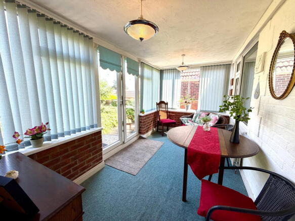 2 bed Detached Bungalow for sale Image 10