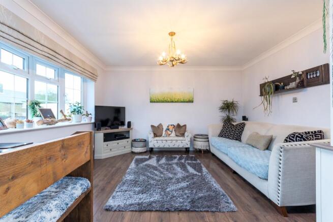 Lounge Dining Area