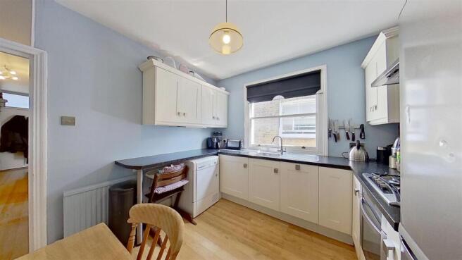 Treport-Street-Earlsfield-SW18-06252026_221551.jpg