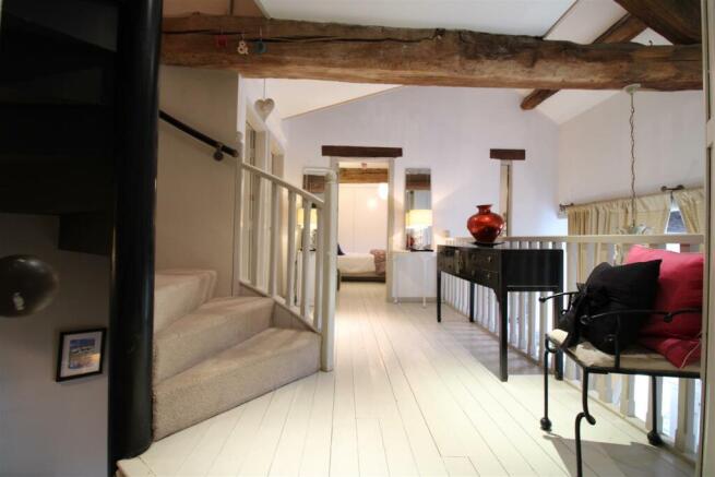 First Floor Landing.jpg