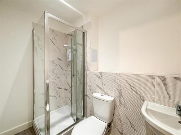 1 bed Apartment to rent Image 4